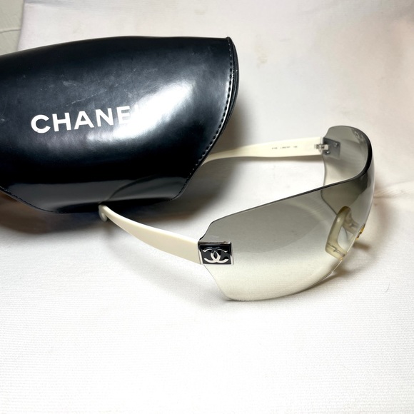 RARE CHANEL 4109 Sunglasses - Picture 3 of 9